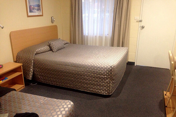 A room at All Seasons Motor Lodge, Dubbo, NSW