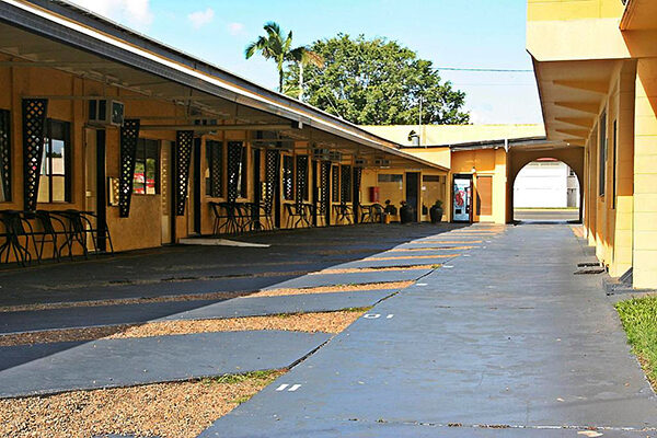 Bourbong Street Motel, Bundaberg, QLD undercover car parking