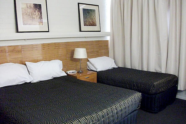Room at City Park Motel & Apartments, Wagga Wagga, NSW