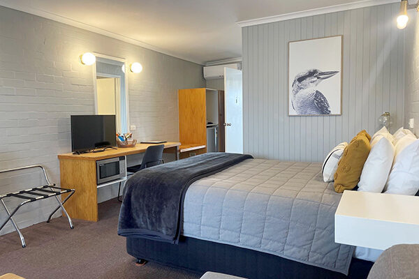 A room at the Country Roads Motor Inn, West Wyalong, NSW