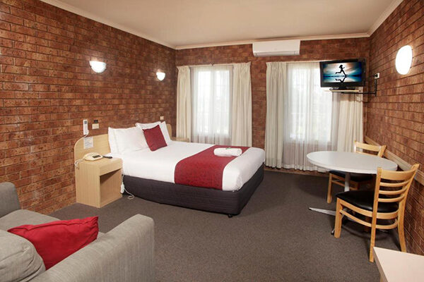 A room at the Courtyard Motor Inn, Shepparton, VIC