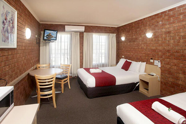 A room at the Courtyard Motor Inn, Shepparton, VIC