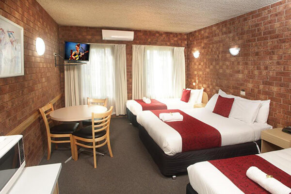 A room at the Courtyard Motor Inn, Shepparton, VIC