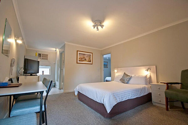 A room at the Fig Tree Motel, Narrandera, NSW