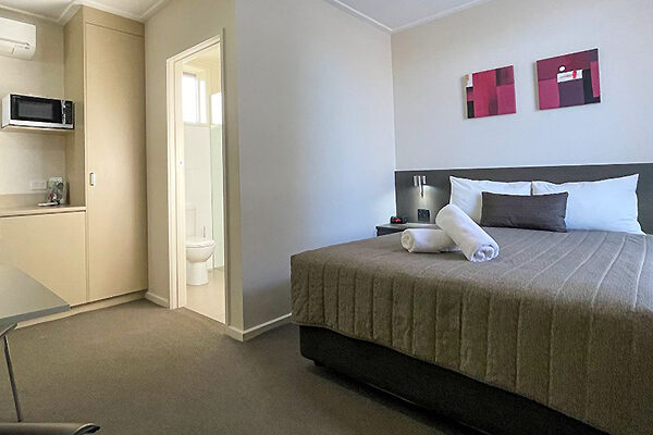 A room at the Loddon River Motel, Kerang, VIC