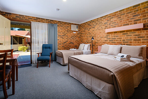A room at the Lydoun Motel, Chiltern, VIC