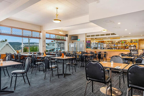 Dining area and bar at the Marquis Hotel Motel, Hobart, TAS