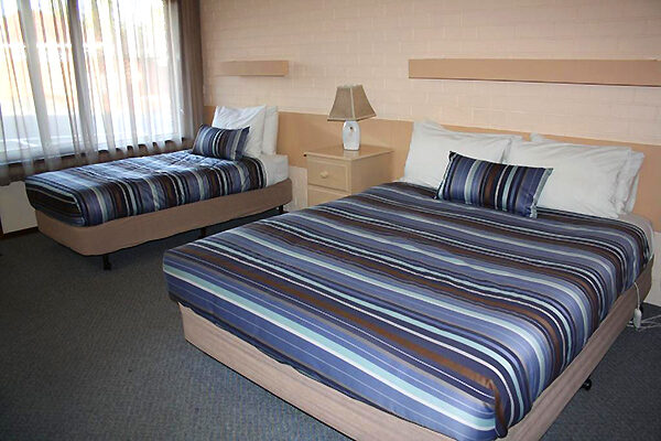 A room at the Raglan Motor Inn, Warrnambool, VIC