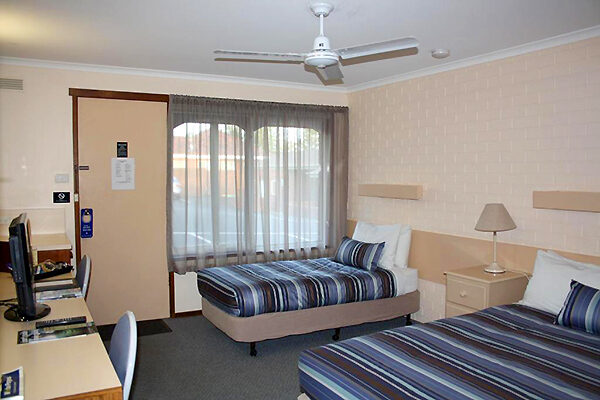 A room at the Raglan Motor Inn, Warrnambool, VIC