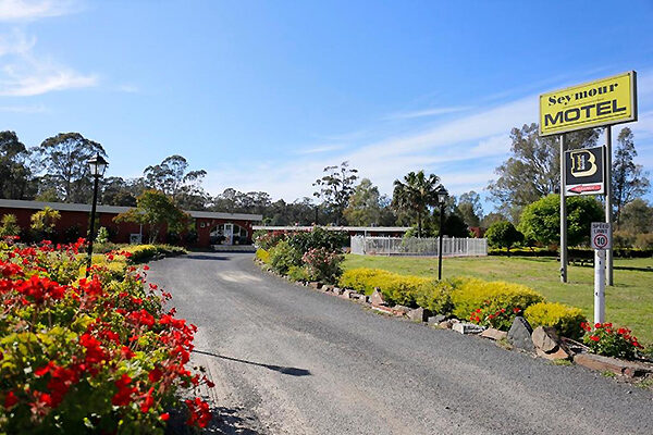 Driveway to the Seymour Motel, Seymour, VIC