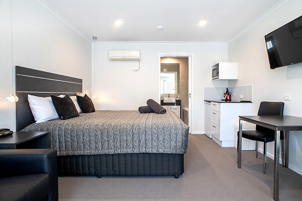 Room at the Tea House Motor Inn and Apartments, Bendigo, VIC