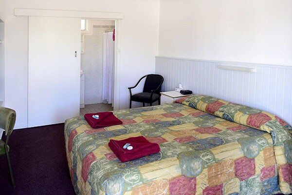 A room and ensuite at the Travelway Motel, Port Pirie, SA
