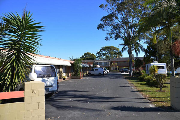 Plenty of parking at the Tweed River Motel, Murwillumbah, NSW